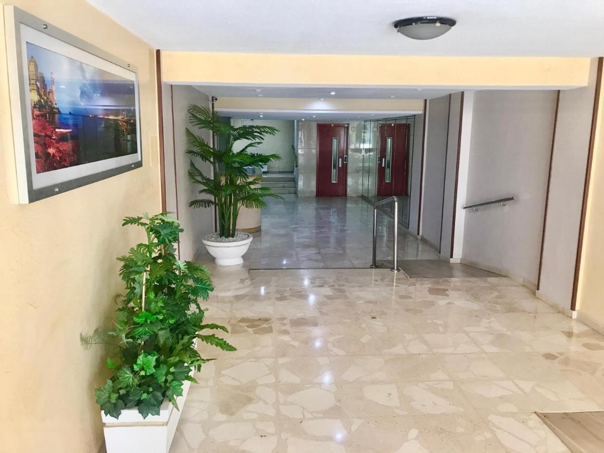 Calle Gambo Apartment Benidorm Bagian luar foto